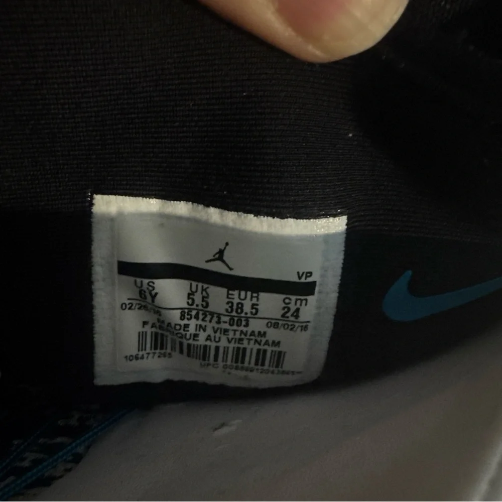 Nike Air Jordan 31 N7 - 85423-003 Size 6y Sneaker white turquoise gold high top - Picture 9 of 10
